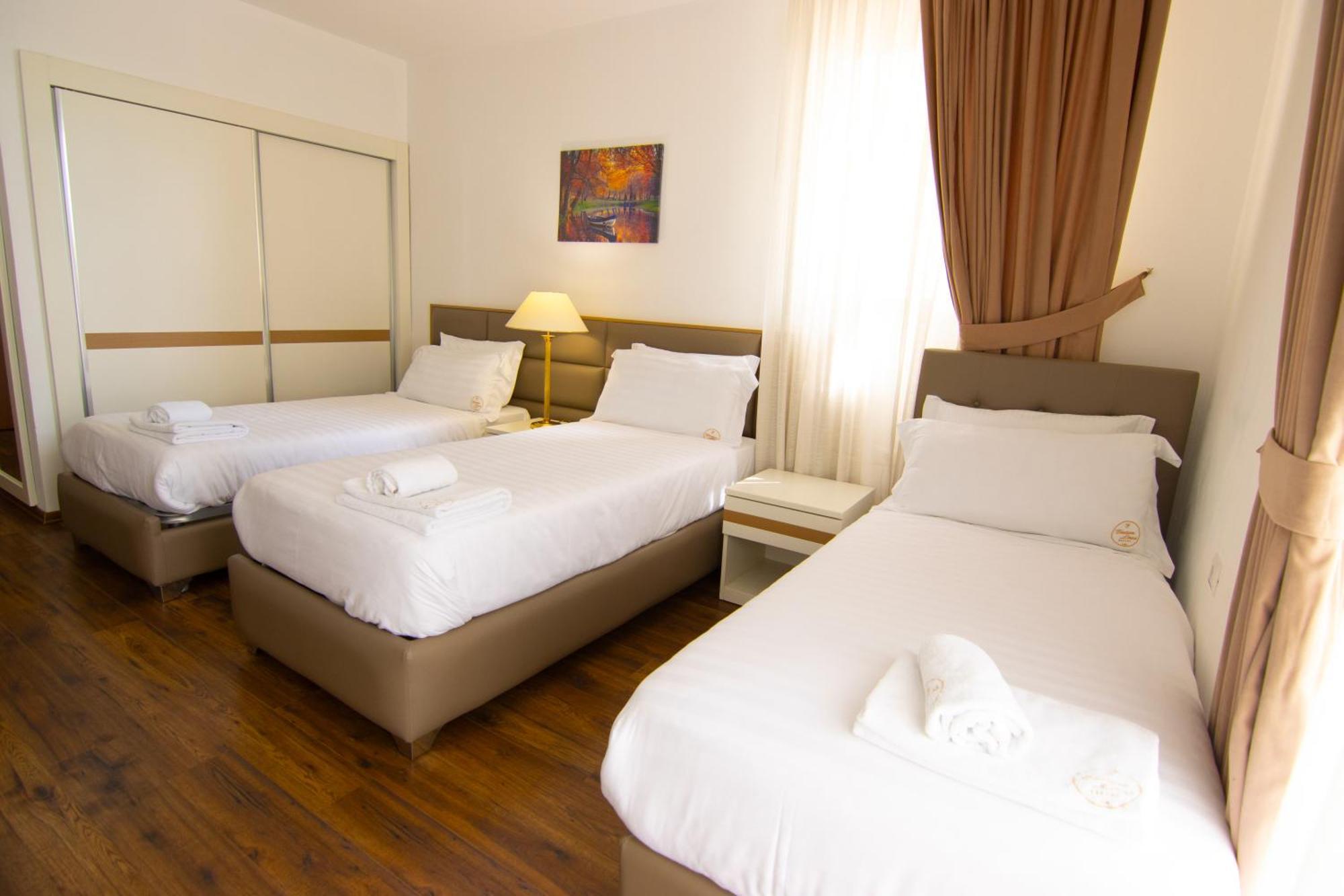Chateau Linza Resort Тирана Екстер'єр фото